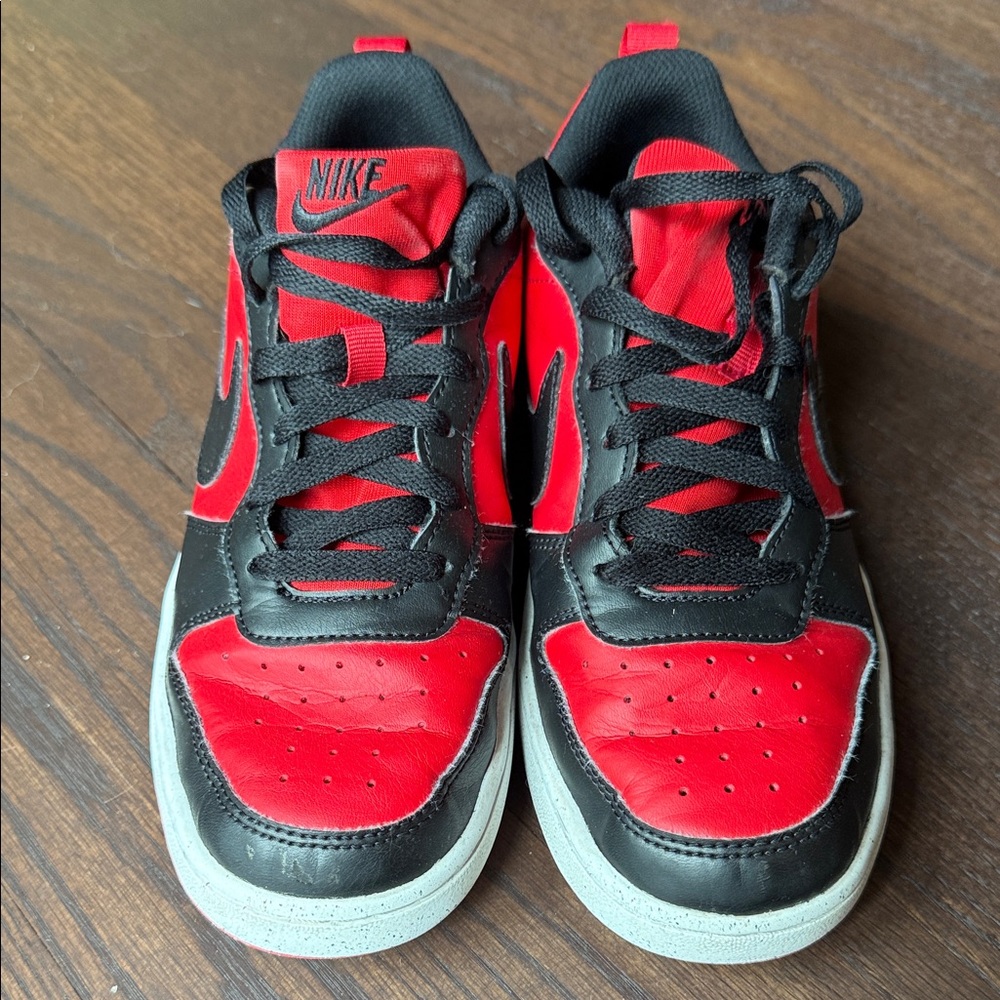 Nike Kids dunks. Great shape!